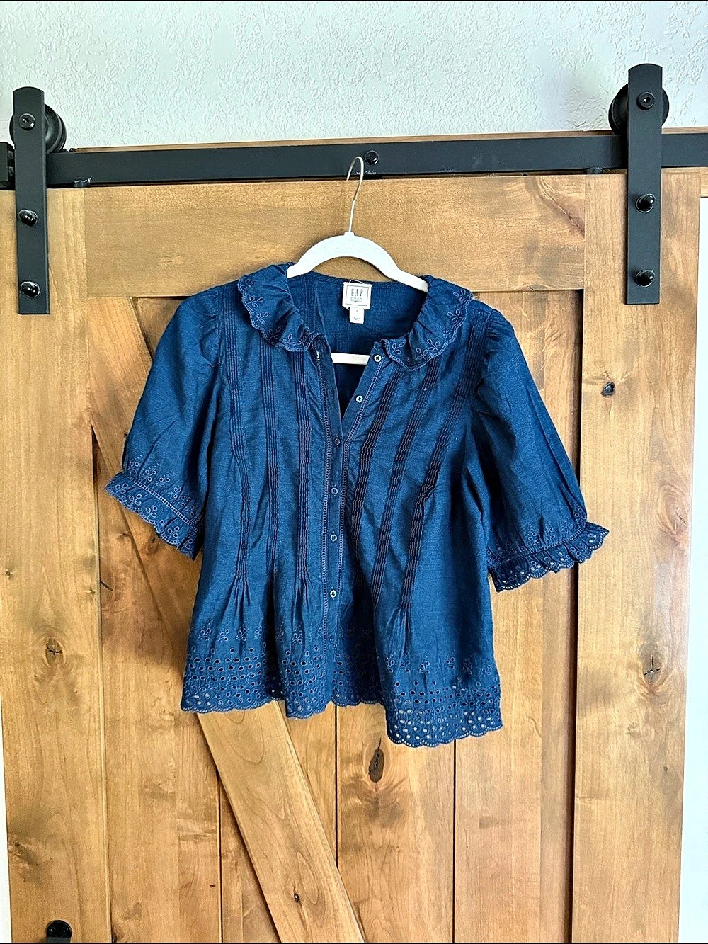 Gap x DÔEN Eyelet Short Sleeve Shirt Blue denim small